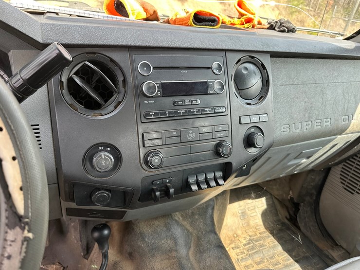 2011-ford-f250-image-22