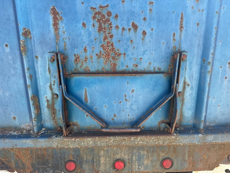 1991-ford-l9000-image-17