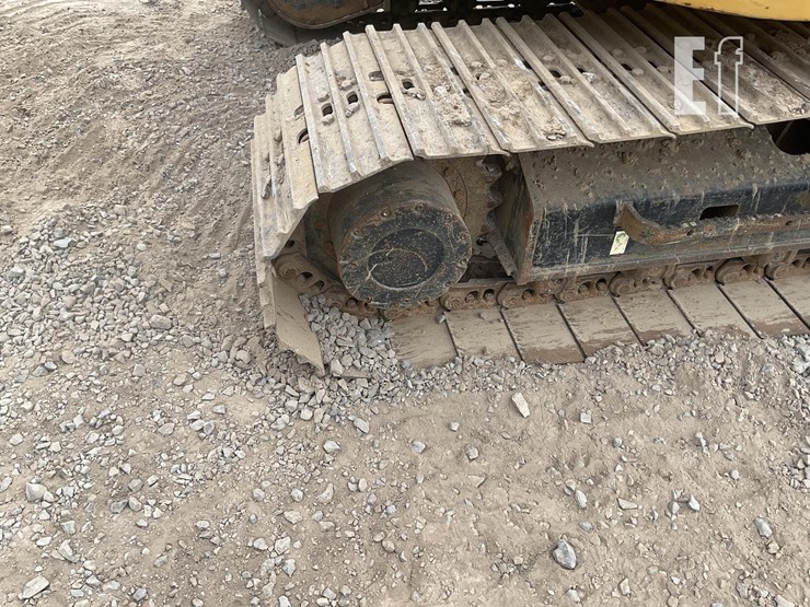 2019-caterpillar-315f-lcr-image-10
