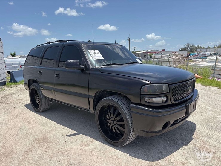 2003-gmc-yukon-denali-image-2