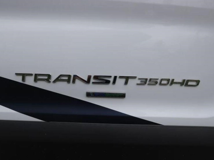 2024-ford-transit-image-11
