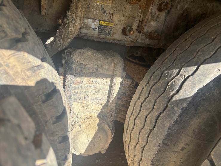 mack-rd688s-image-136