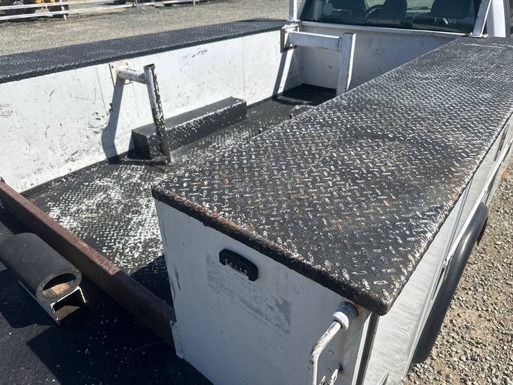2019-ford-f550-image-16