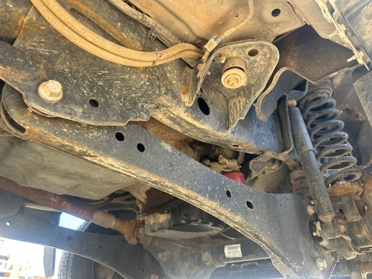 2019-ford-f550-image-43