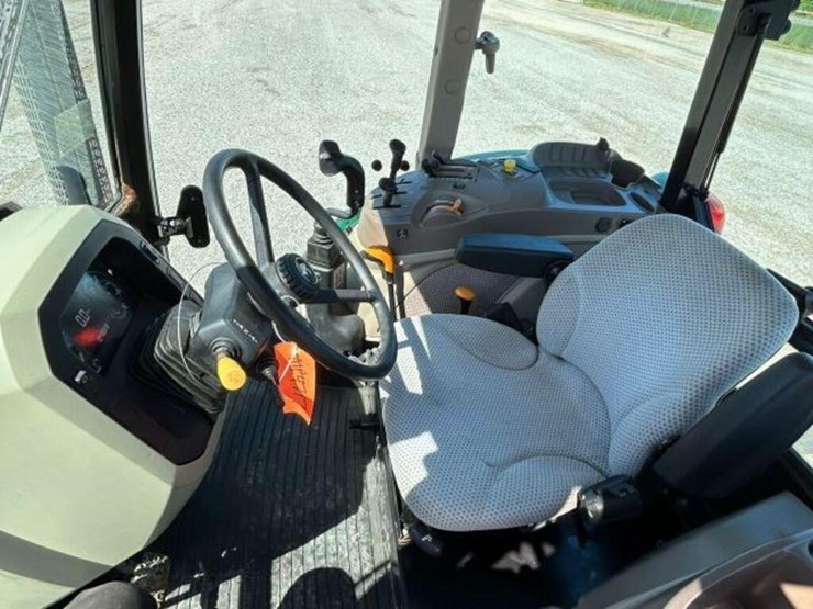 2016-john-deere-5085e-image-16