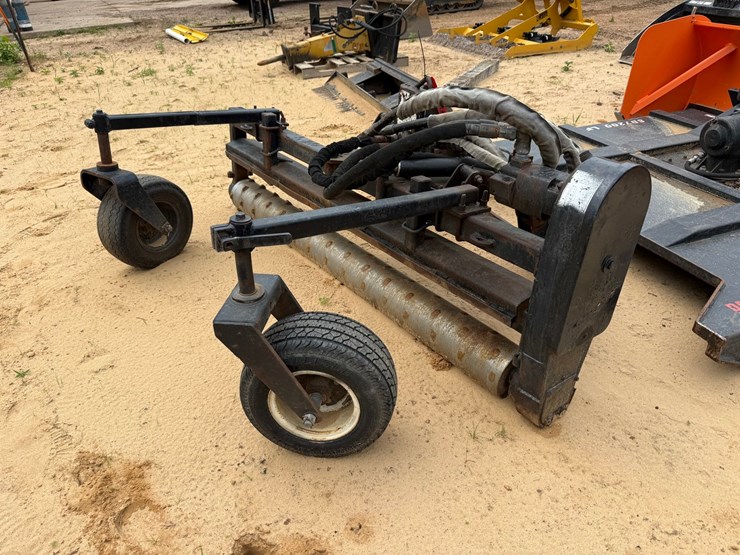 #1765-•-approx-72"-hydraulic-power-rake-attachment-image-6