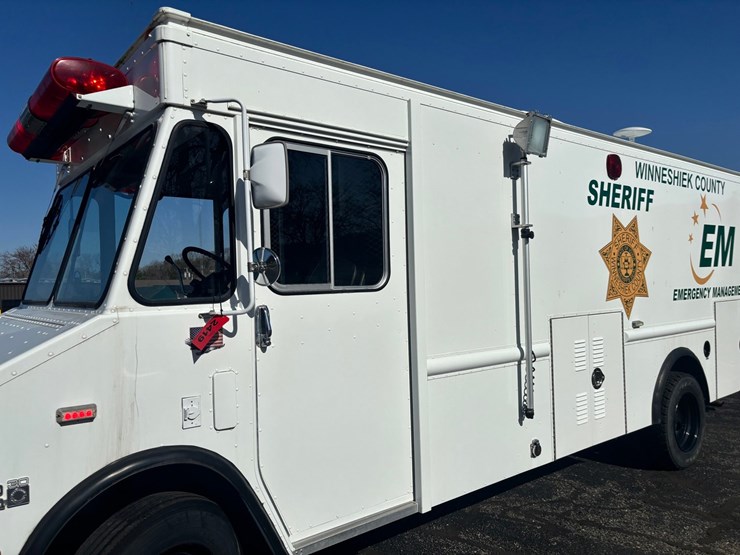 #2419-•-1987-chevrolet-emergency-response-unit-image-8