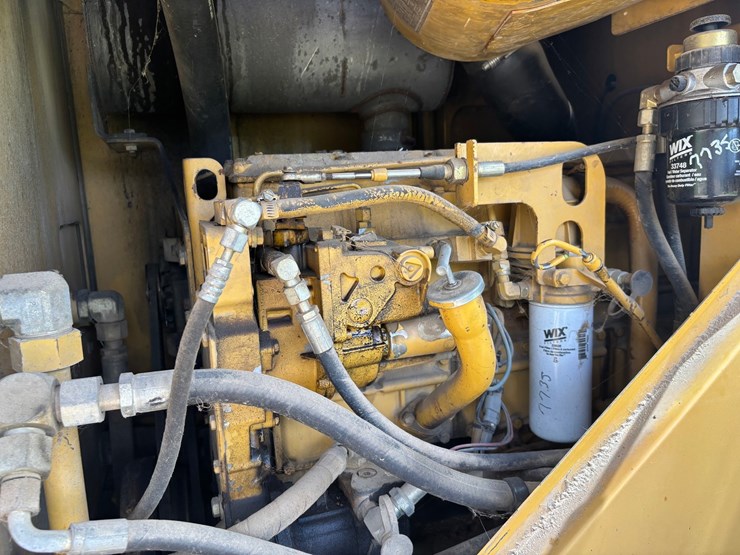 caterpillar-928g-image-31