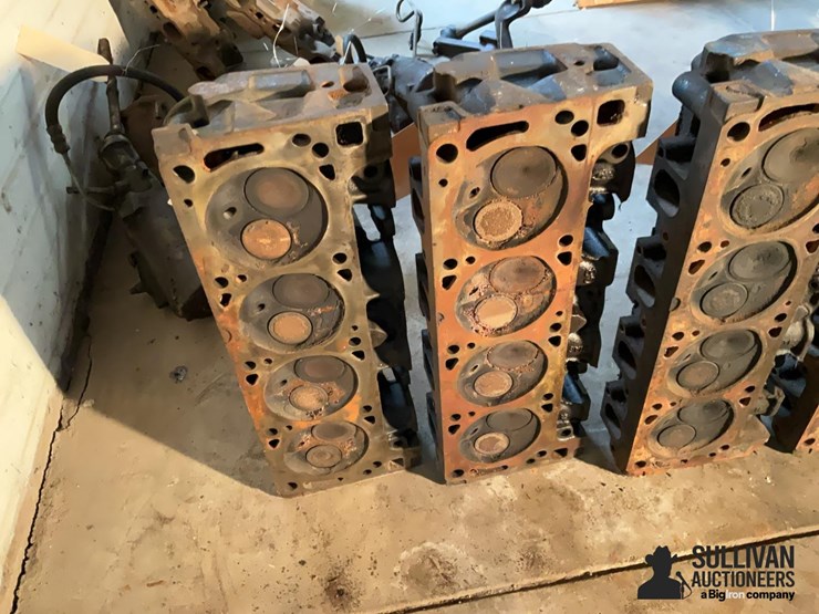 ford-(3-sets)-351-cleveland-2-barrel-heads-image-8