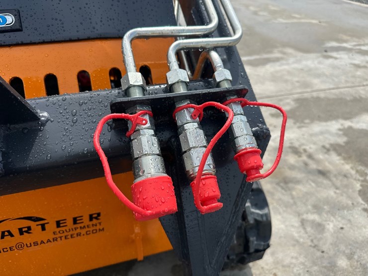 #5041-•-arteer-qb-480-mini-skid-steer-image-12