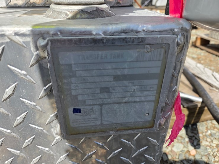 #6448-•-rds-60-gallon-fuel-transfer-tank-w/tool-box-and-pump-image-7