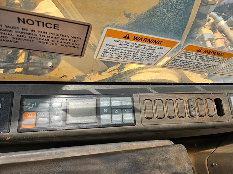 caterpillar-320c-image-57