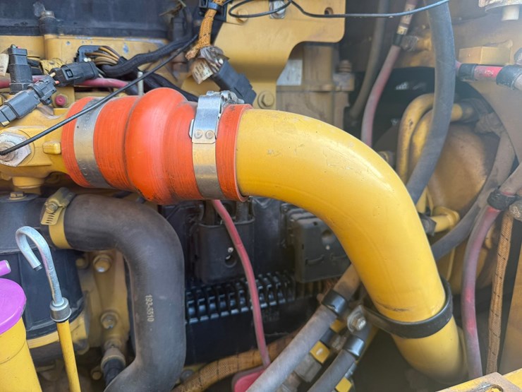 caterpillar-160m-image-135