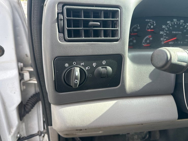 2001-ford-f350-image-30