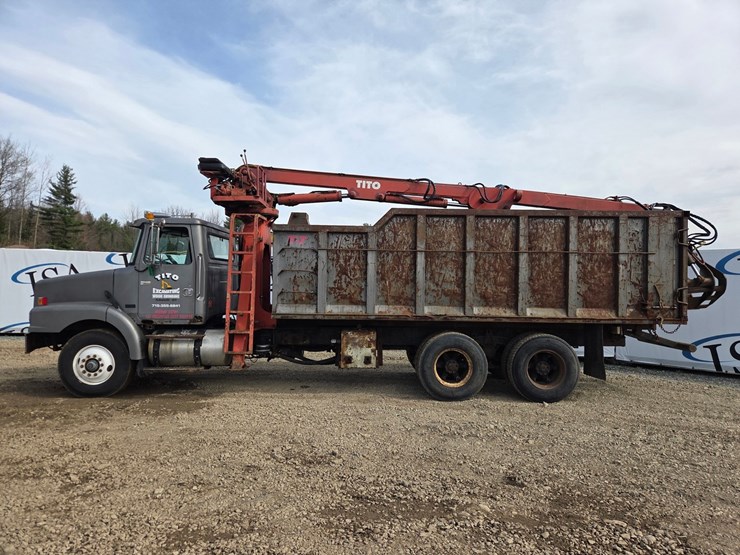#60835-•-1991-volvo-/-gm-white-tandem-axle-storm-truck-image-2