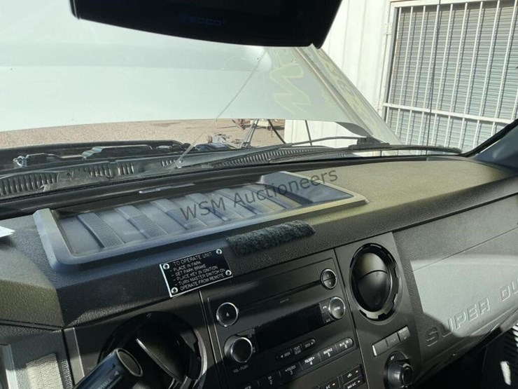 2016-ford-f550-image-22