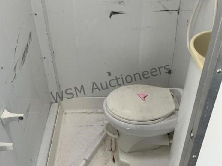 2008-progressive-ps21032hct-mobile-office-trailer-image-18