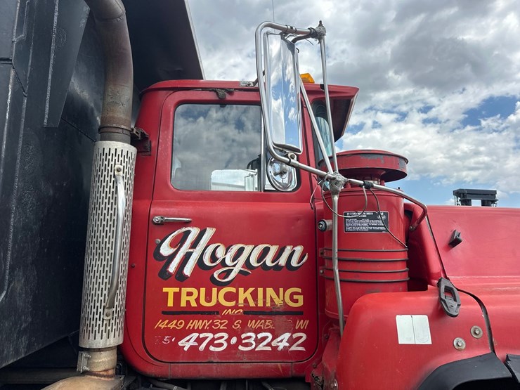 1981-mack-dm600-image-16