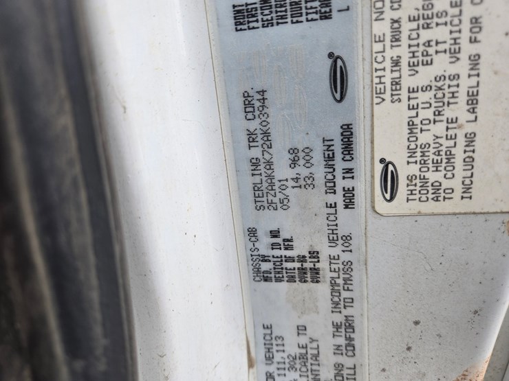 #60855-•-2002-sterling-flatbed-truck-image-76