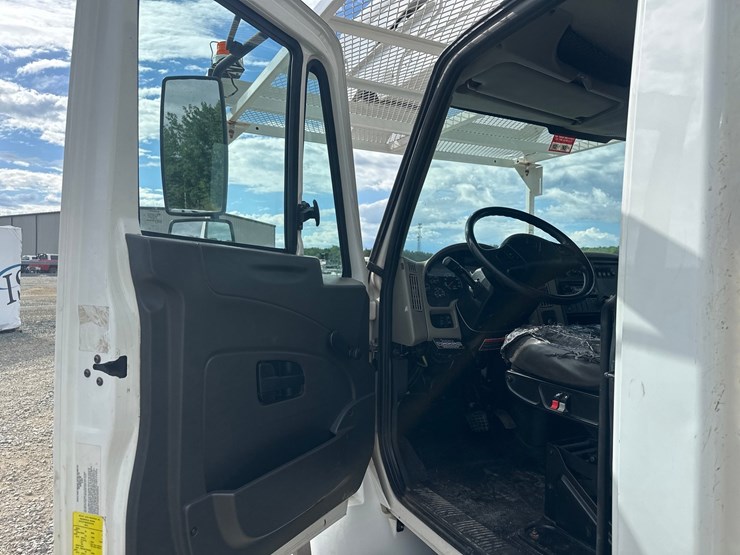 2013-international-durastar-4300-image-53