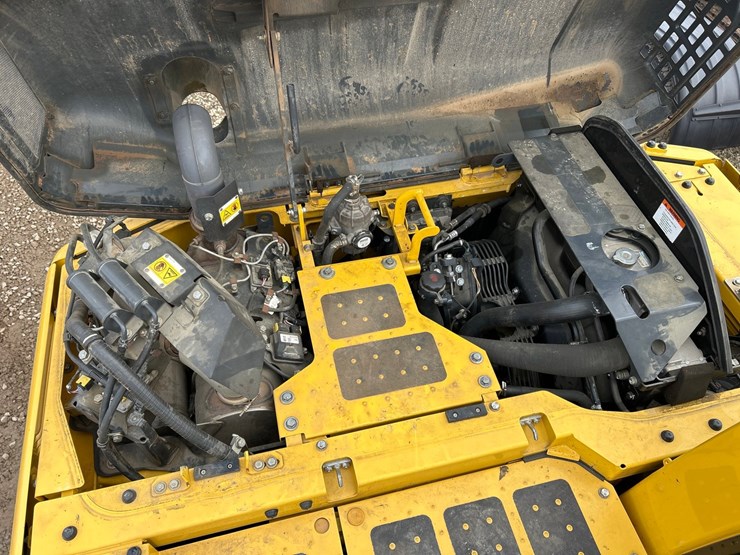 komatsu-pc130-11-image-35