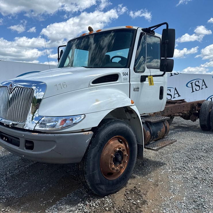 INTERNATIONAL 4400