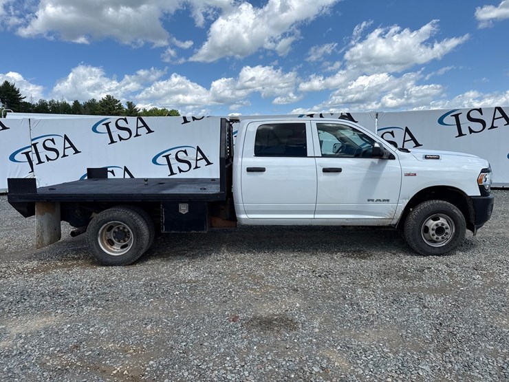 2019-dodge-3500-image-6