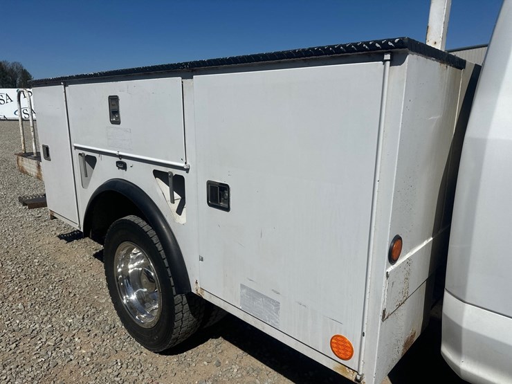 2019-ford-f550-image-14