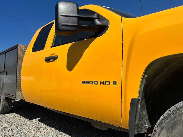 2008-chevrolet-2500-image-12