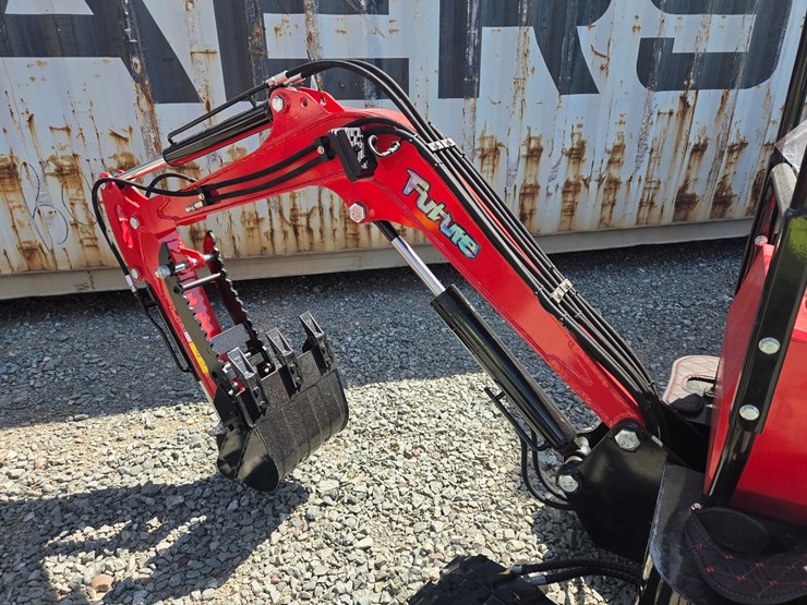 #5014-•-unused-future-ft13-mini-excavator-image-10