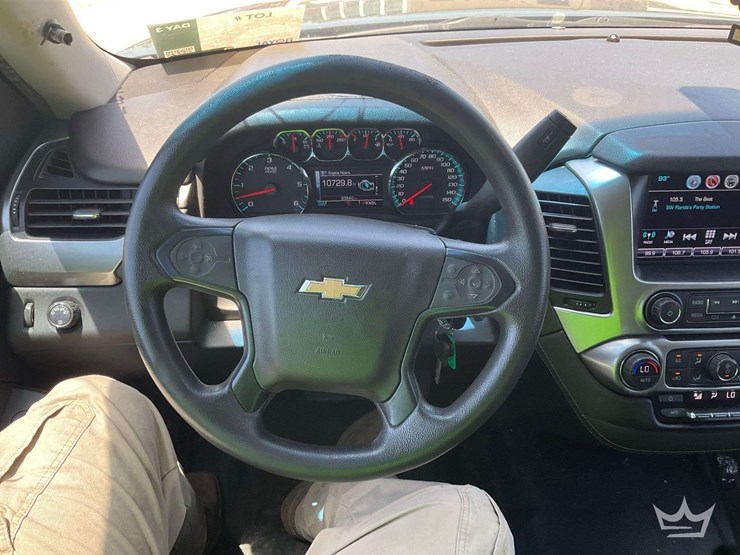 2018-chevrolet-tahoe-image-8