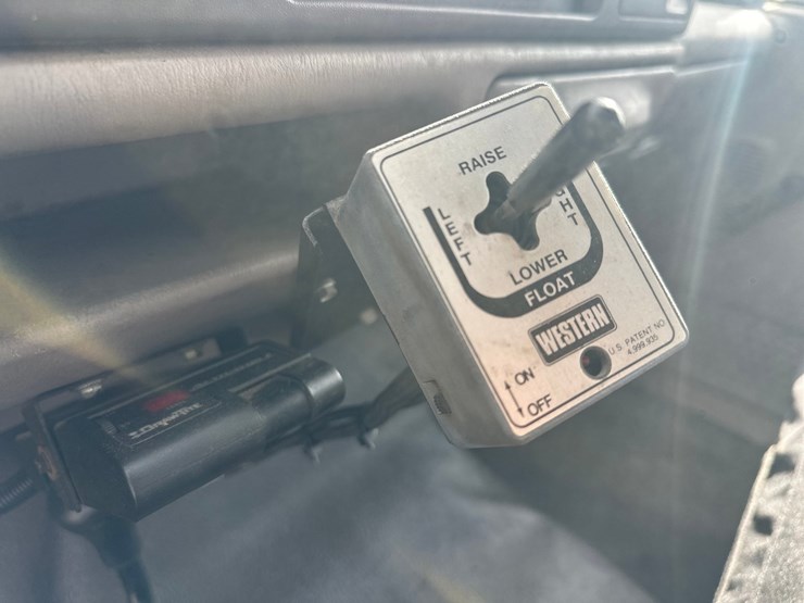 2001-ford-f350-image-34