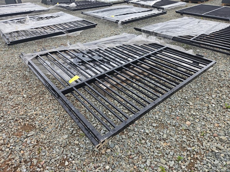 #6113-•-approx.-14'-unused-bi-parting-gate-set-image-2