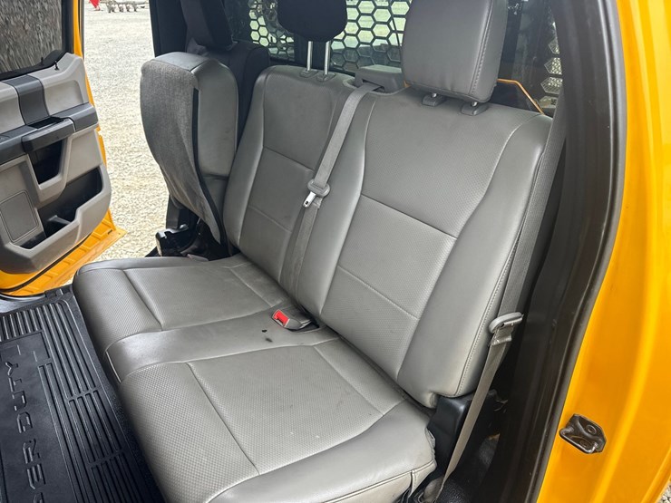 2019-ford-f550-image-29
