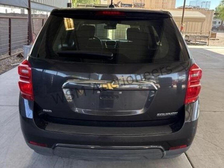 2016-chevrolet-equinox-ls-image-7