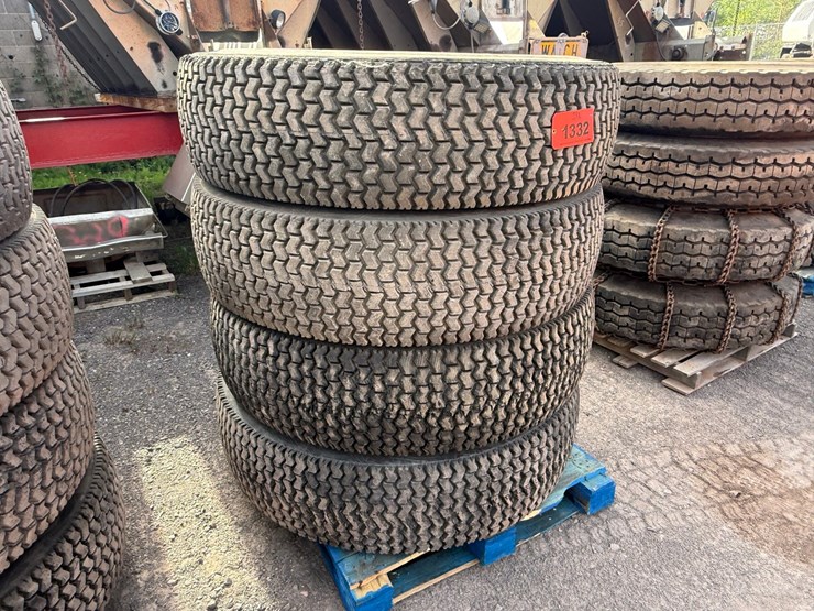 #1332-•-michelin-tires-image-1