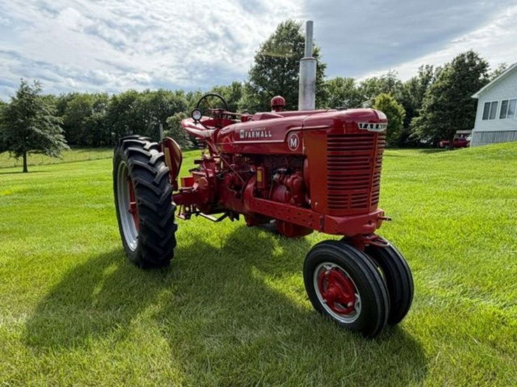 1945-farmall-m-image-6