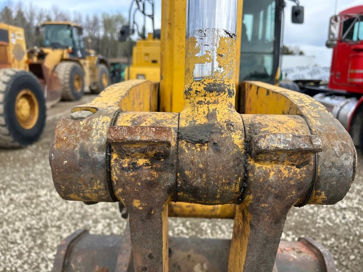 komatsu-pc130-11-image-20