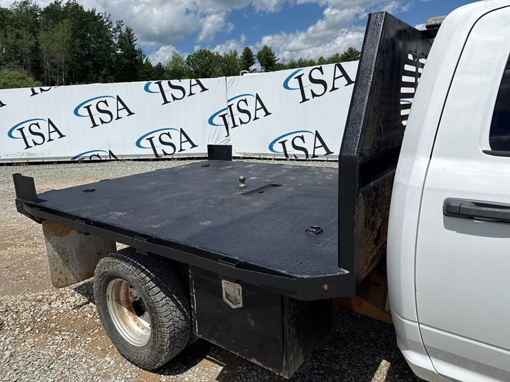 2019-dodge-3500-image-27