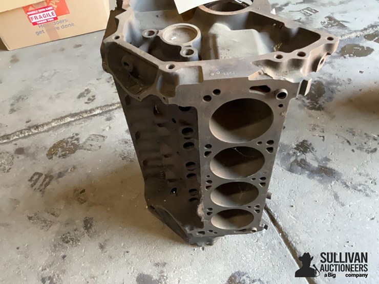 1972-ford-cleveland-cobra-jet-351-4-bolt-main-block-image-13