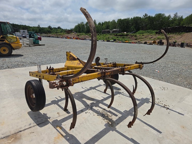 #5035-•-chisel-plow-image-5