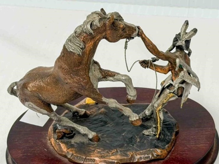 legends-sculpture-image-8