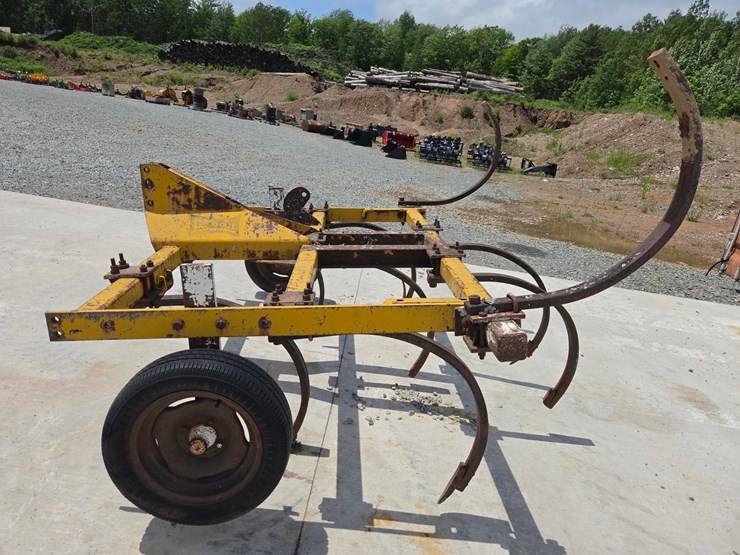 #5035-•-chisel-plow-image-4
