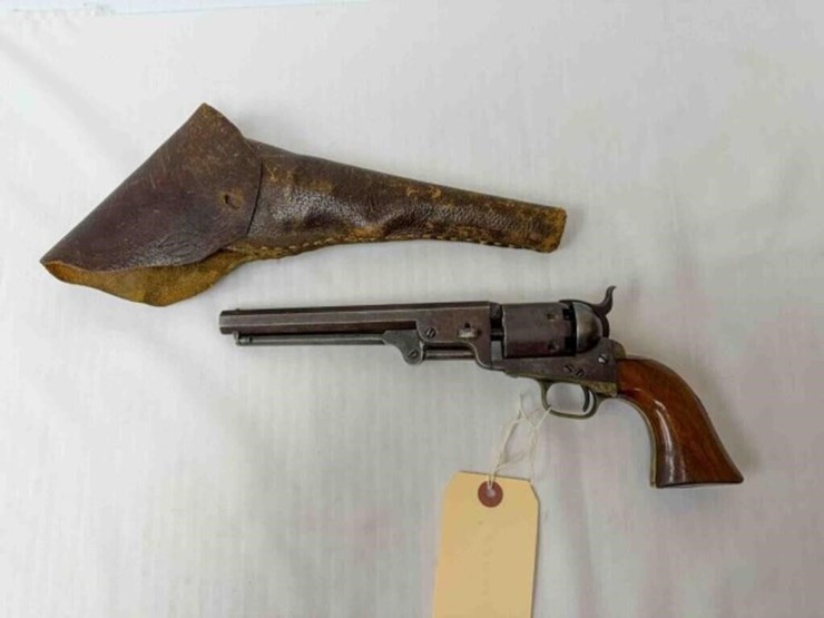 colt-revolver-image-1