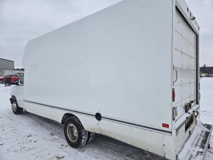 #60861-•-2014-gmc-4500-box-truck-image-18
