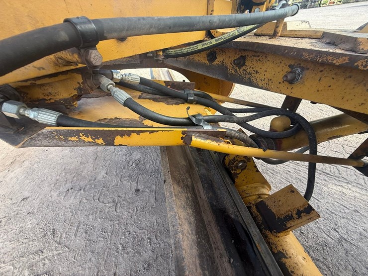 caterpillar-160m-image-95