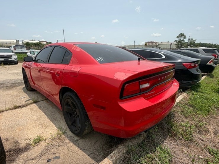 #62-•-2014-dodge-charger-image-5