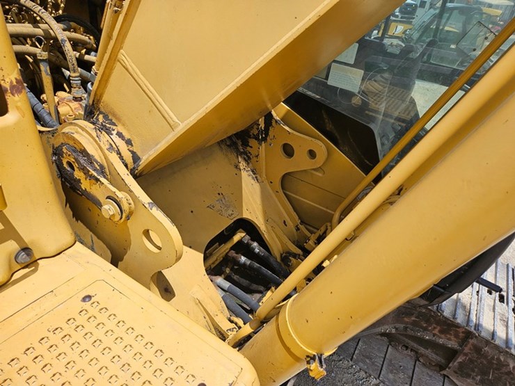 caterpillar-320c-image-34
