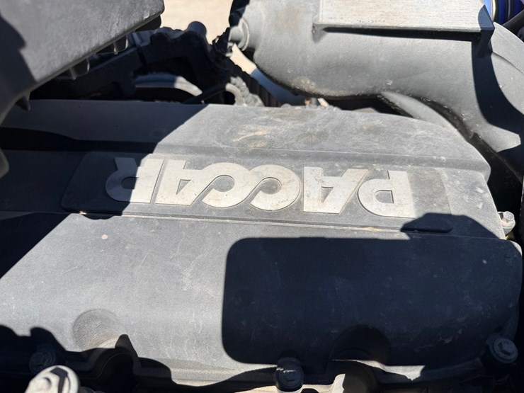 2018-kenworth-t680-image-45