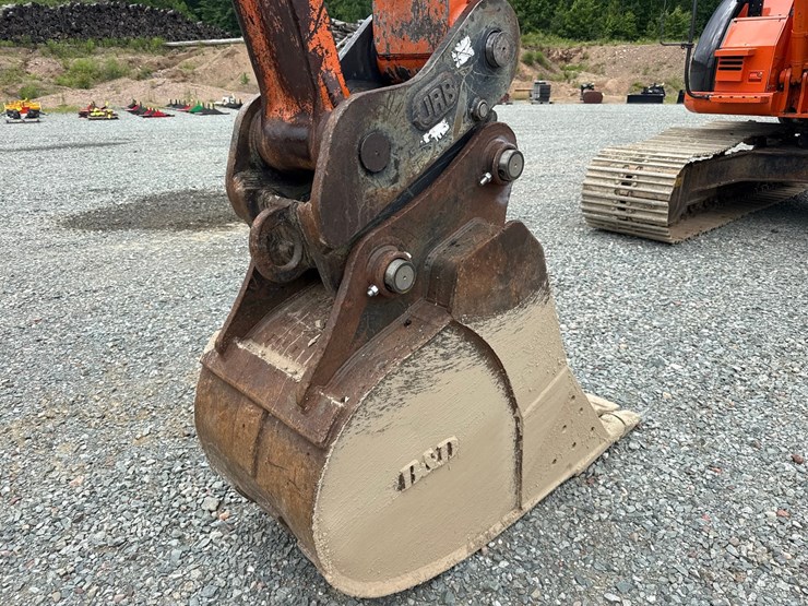 2006-hitachi-zx225-image-10